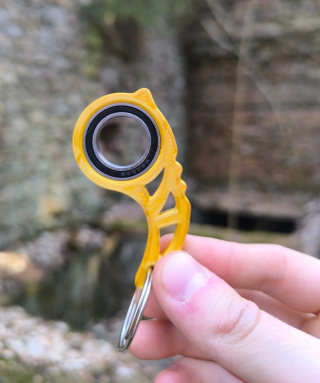 Brelok Keyrambit Golden Eclipse