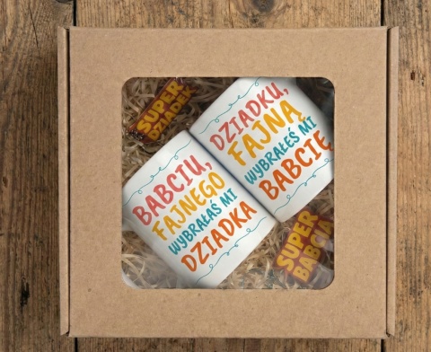 Zestaw prezentowy na dzień babci i dziadka - śmieszne kubki