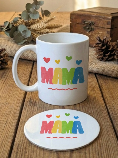 Zestaw prezentowy MAMA z serduszkami - kubek i podkładka z dowolnym imieniem