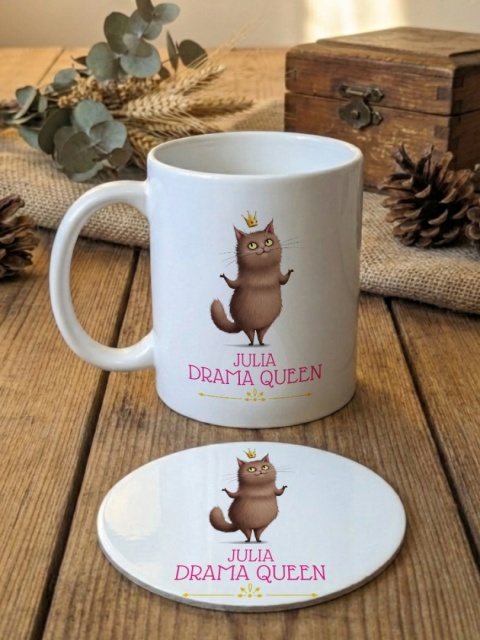 Zestaw prezentowy Drama Queen  - kubek i podkładka z dowolnym imieniem