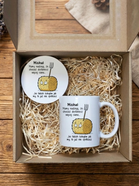 Zestaw prezentowy na odejście z pracy - kubek i podkładka z dowolnym imieniem