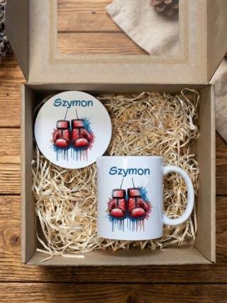 Zestaw prezentowy dla boksera - kubek i podkładka z dowolnym imieniem