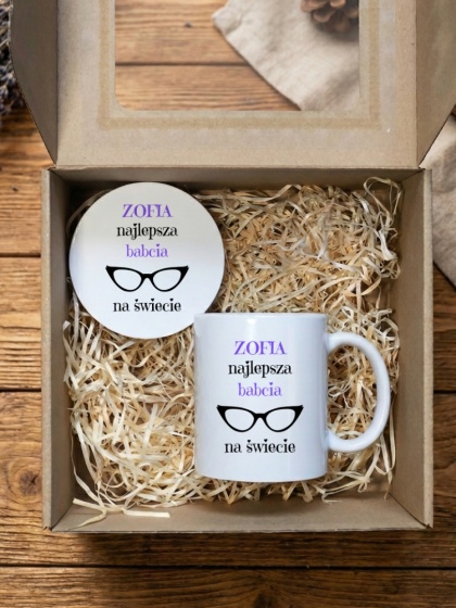 Zestaw prezentowy z dowolnym imieniem - najlepsza babcia na świecie - kubek i podkładka